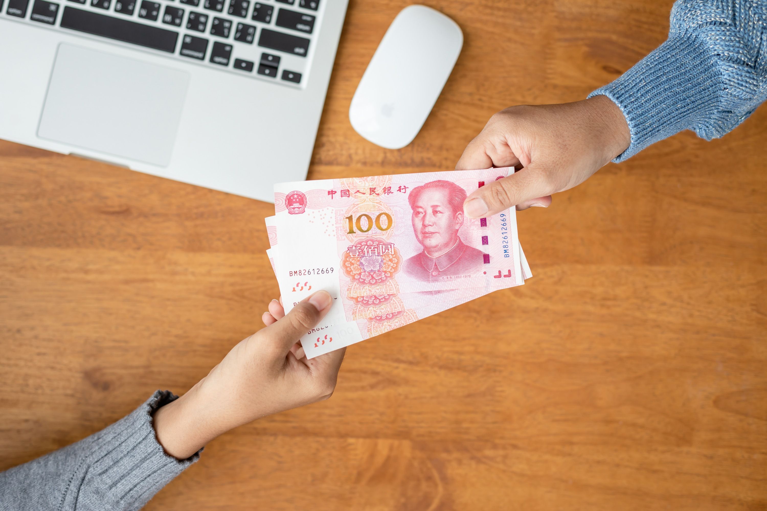 Illustration : payer en espèce en Chine